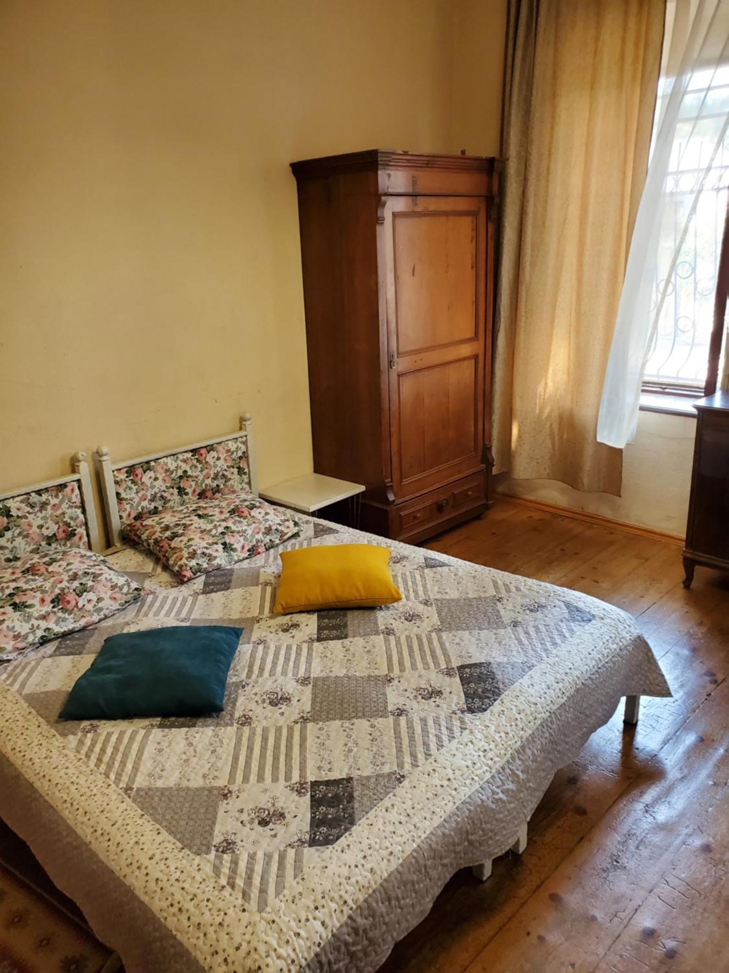 Apartament Уиут Ниниа Сад Tbilisi Zewnętrze zdjęcie